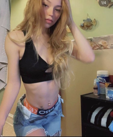 Snowbunnykassy hot pornstar pic