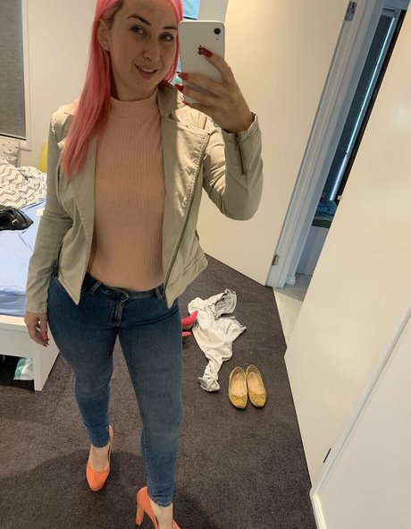 home alone mum sex model images