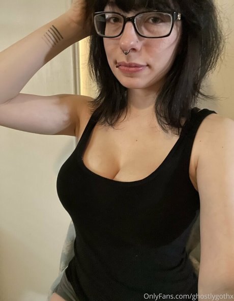 thai ladyboy onlyfans adult picture