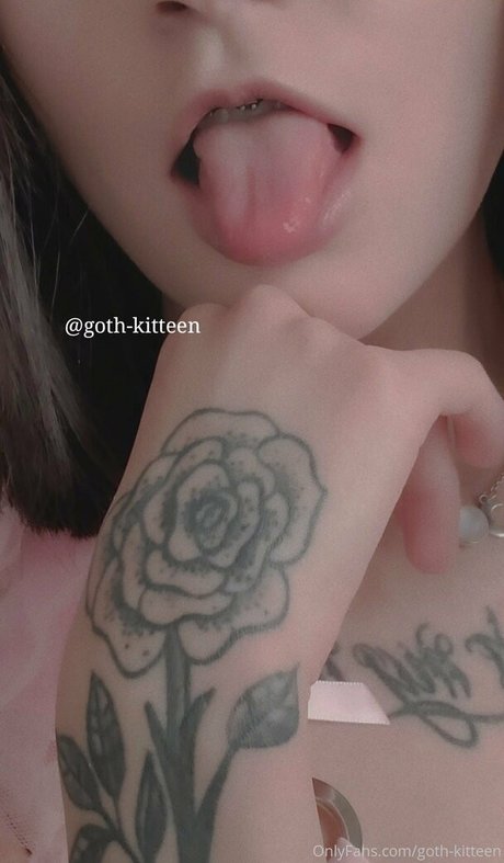 goth kitteen hd actress img