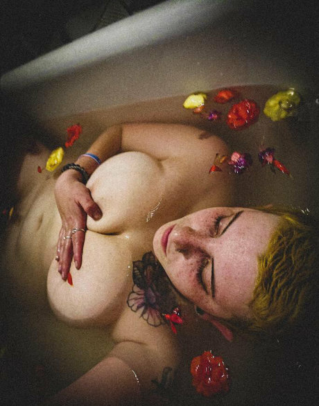 crazyplantlady model beautiful pictures