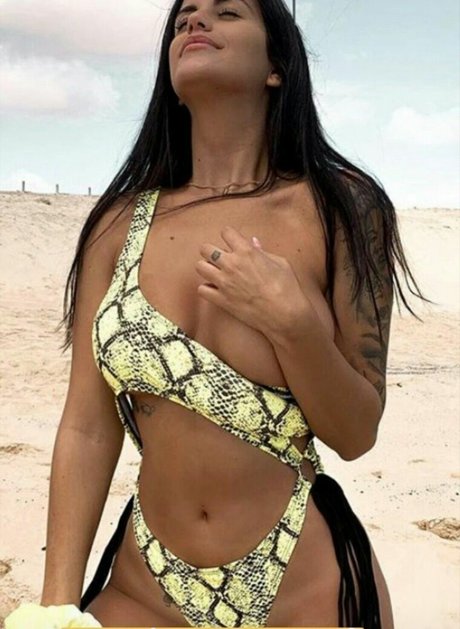 Lola Ortiz star best pics