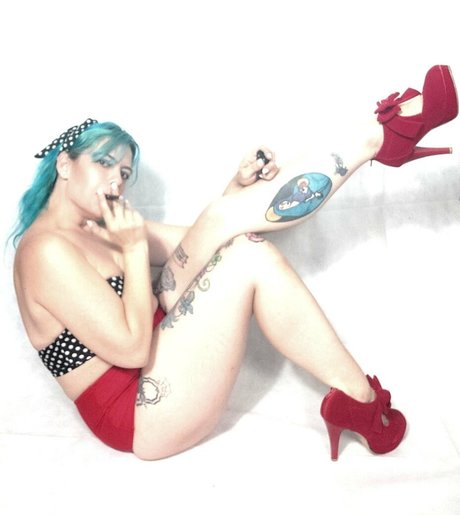 ferralynriver model art picture