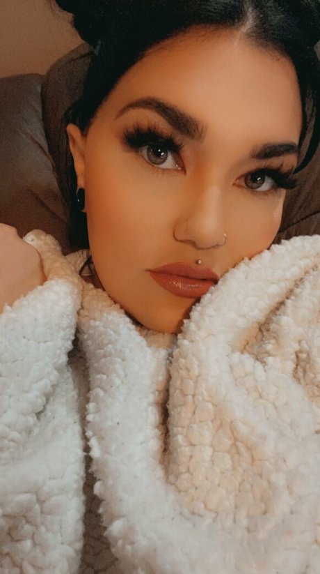 tatted baddie69 model naked archive