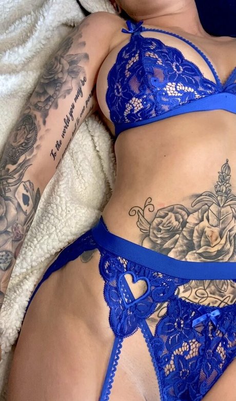 tatted baddie69 beautiful actress pics