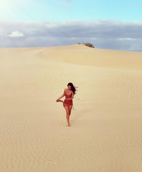 Lara Moreno nice model image