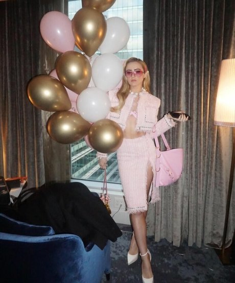 Kathryn Newton high quality model img