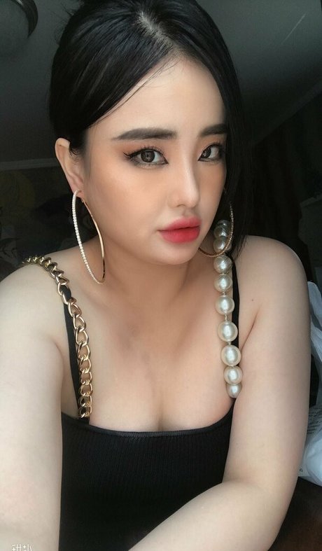 joonikimx pornographic model pics