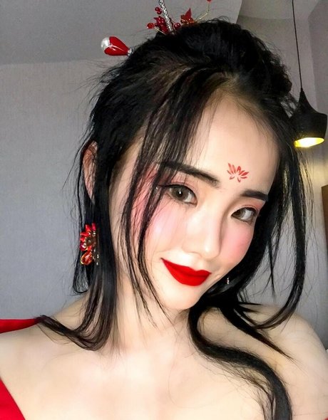 joonikimx sexy model picture