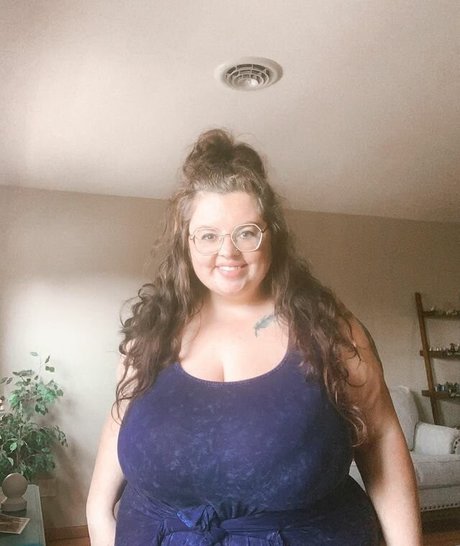 ahitsnatalie pretty pornstar gallery