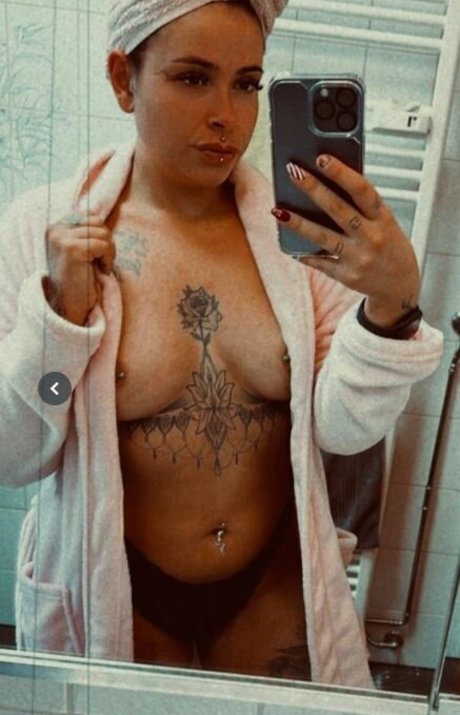 Mandygriffen nice pornstar img