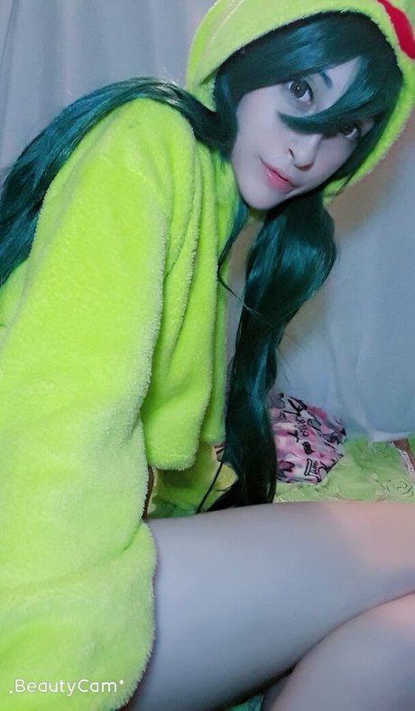 Alicekyo model sexy photo