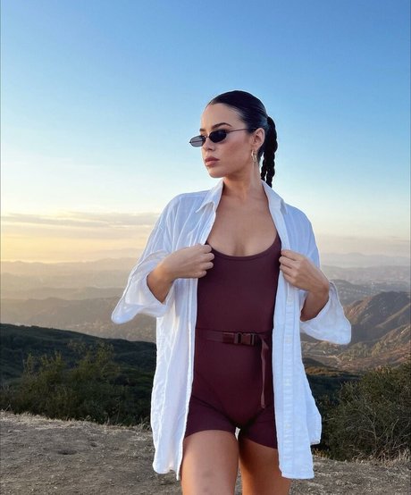 Tessa Brook top actress photos