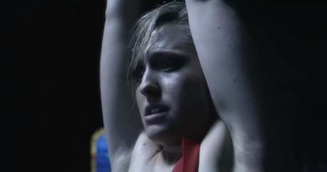 Allison Mack star sexy image