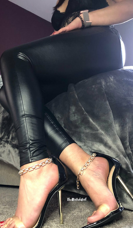 ebony skinny onlyfans adult photos