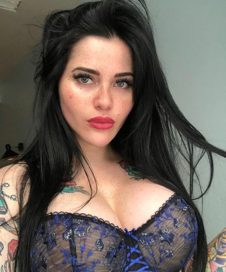 Aurore Pariente hot pornstar archive