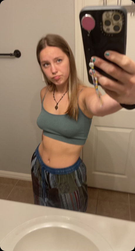 Peyton Coffee star nude pictures