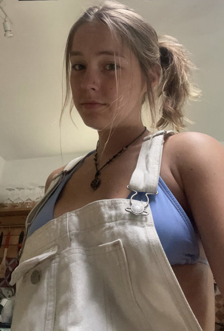 Peyton Coffee star beautiful image