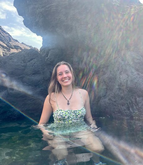 Peyton Coffee model nudes picture