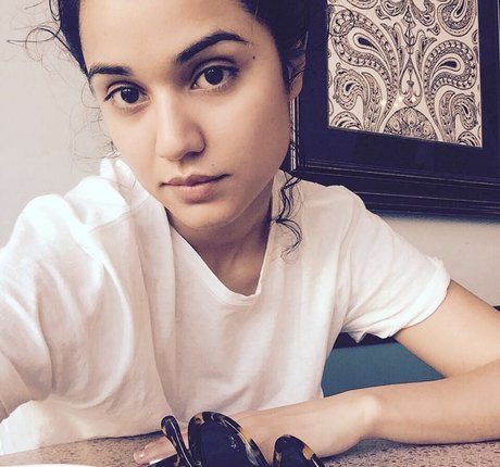 Summer Bishil free star pic