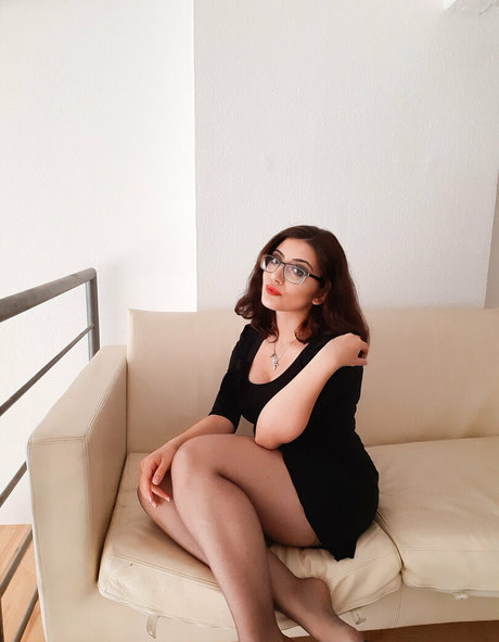 Ana Allabout pretty model photos