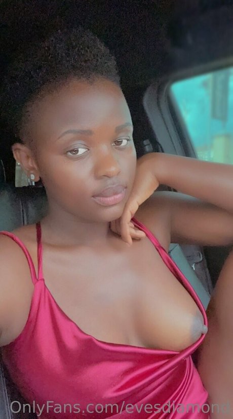 Bikini Princess sexy star picture