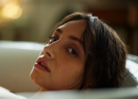 Olivia Linz xxx actress images