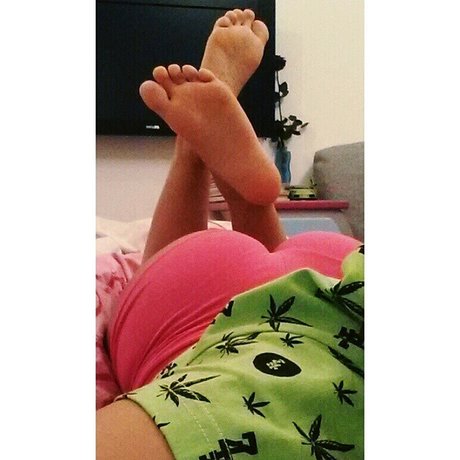 Ljubicasta Maca star adult galleries