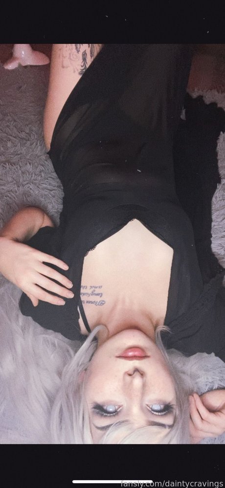 Dainty Cravings sexy pornstar archive