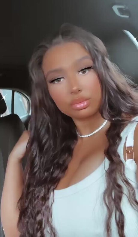 naughtybabeoxo sex pornstar photo