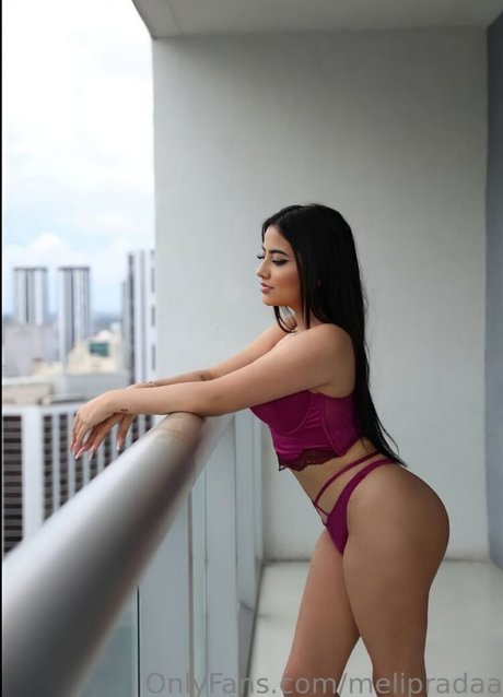 melipradaa high quality model pic