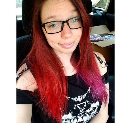 Gabby Swears pornographic star pictures