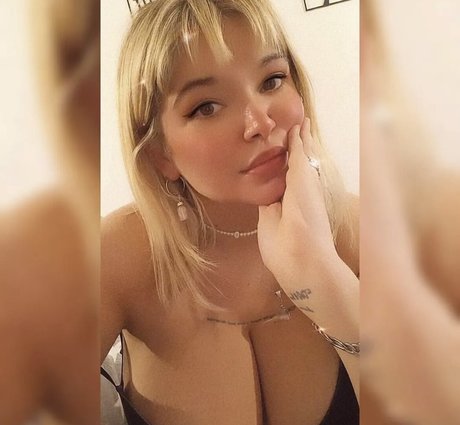 clemenbujazha beautiful pornstar photos