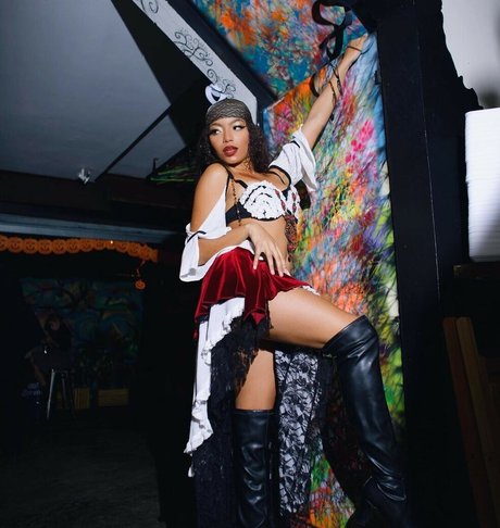 Any Gabrielly model exclusive images