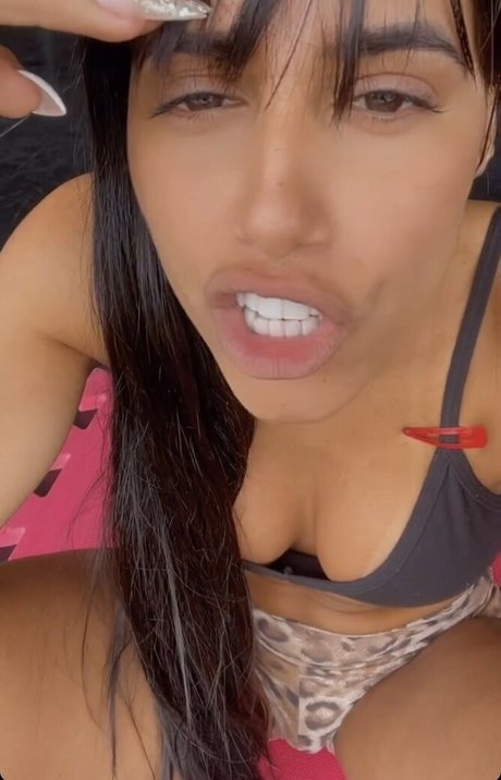 MC Naninha high quality star pic