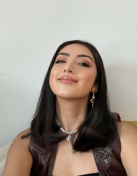 Groupicum art model images