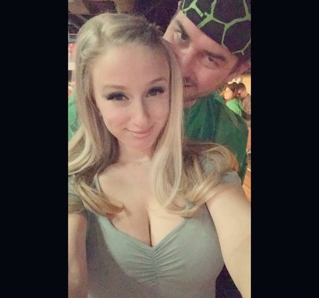 curvy asian onlyfans sexy naked image