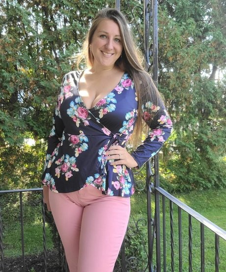 Caityy Cakesss nude actress image