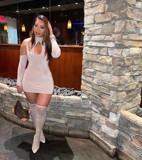 Kimberly Nguyen free model pic