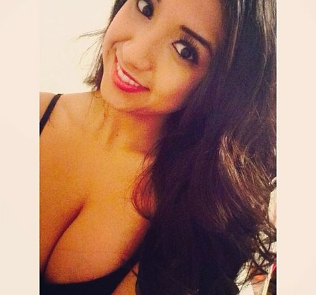 Alexandra Nicole model hot photos