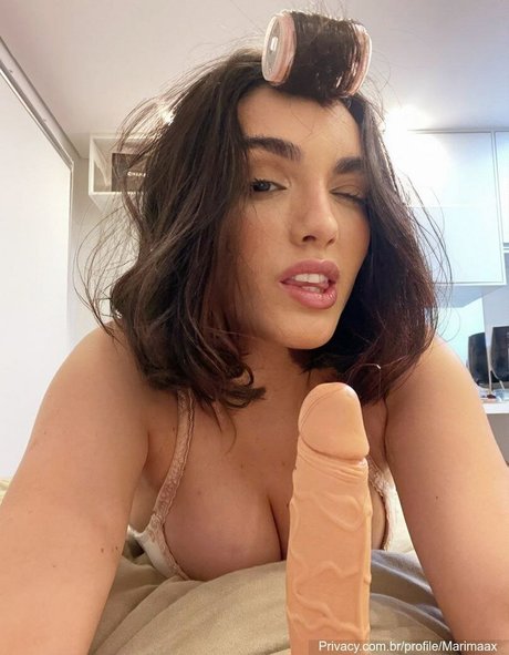 Mari Maax pornstar naked pictures