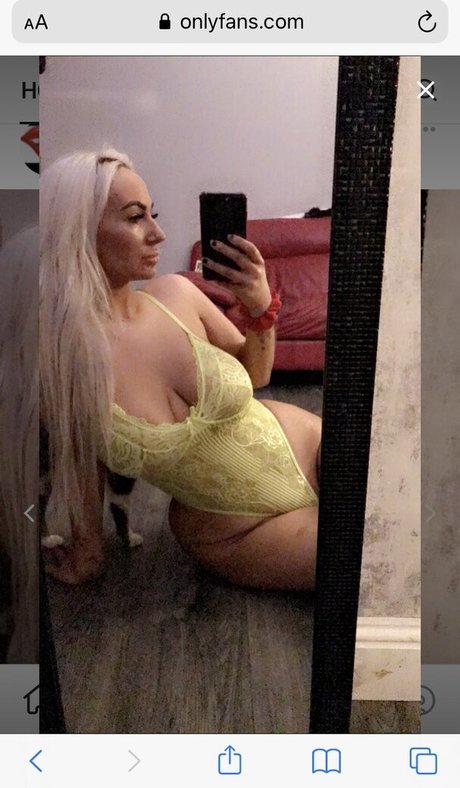 Curvygal 26 pornstar hot picture