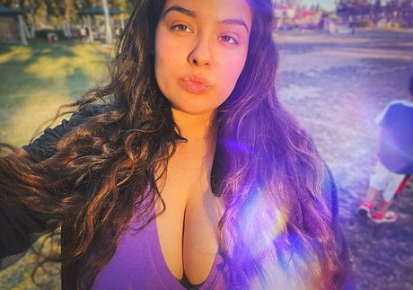 Esmeralda Quintero star high quality pics