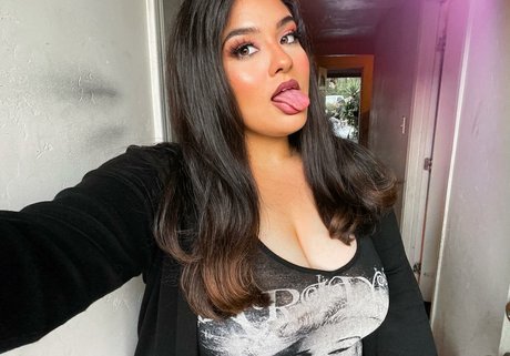 mother onlyfans hot sexy pictures