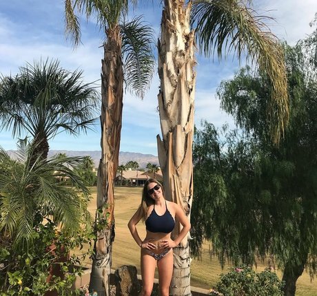 Paige F erotic actress photo