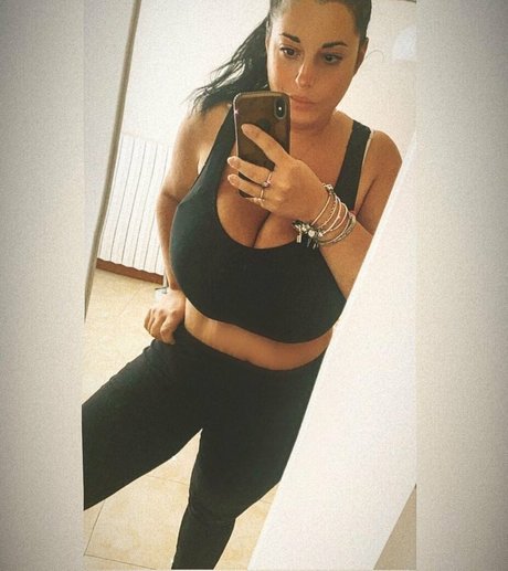 Valeria Vela nice star photos