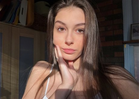 brunettestarbucksaddict star pretty photo