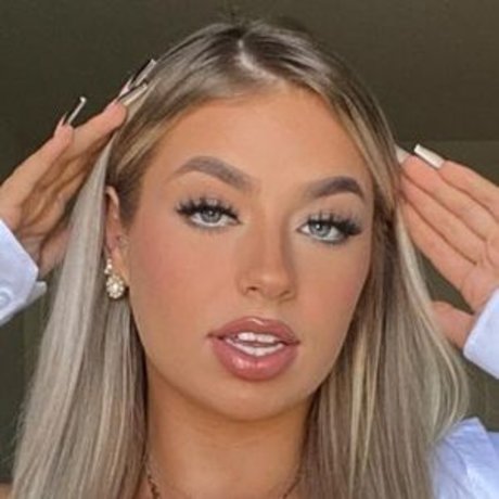 lyssthebrat free pornstar pictures