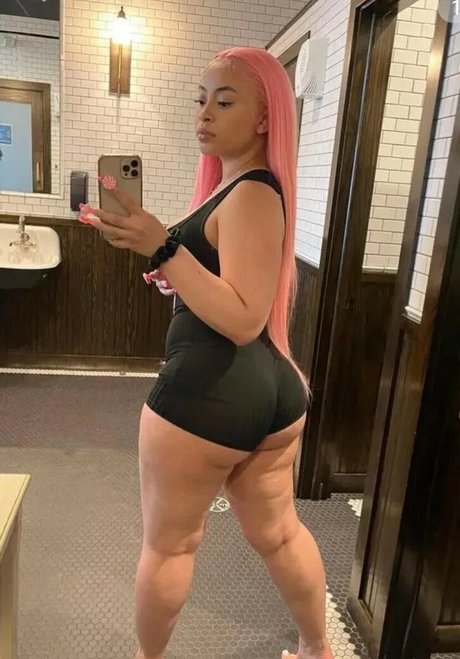 IceSpice star naked archive