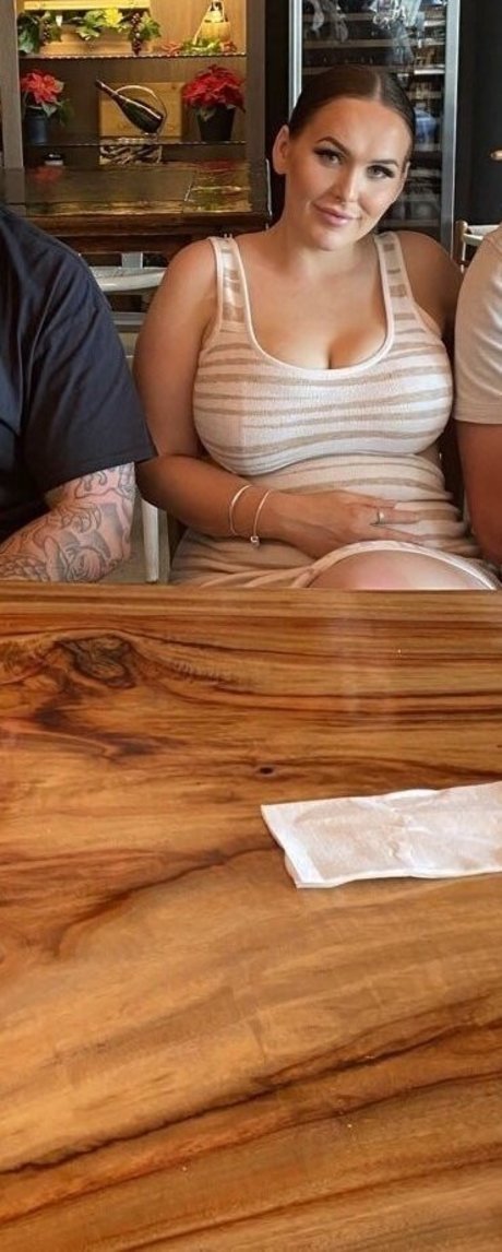 Tayla Cooper pornstar top image